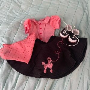 AMERICAN GIRL, Maryellen’s poodle skirt outfit
